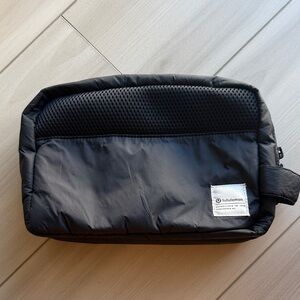lululemon athletica Black Toiletry Bag